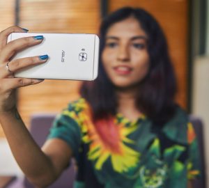 Take Amazing Selfies with the ASUS Zenfone 4 Selfie Pro