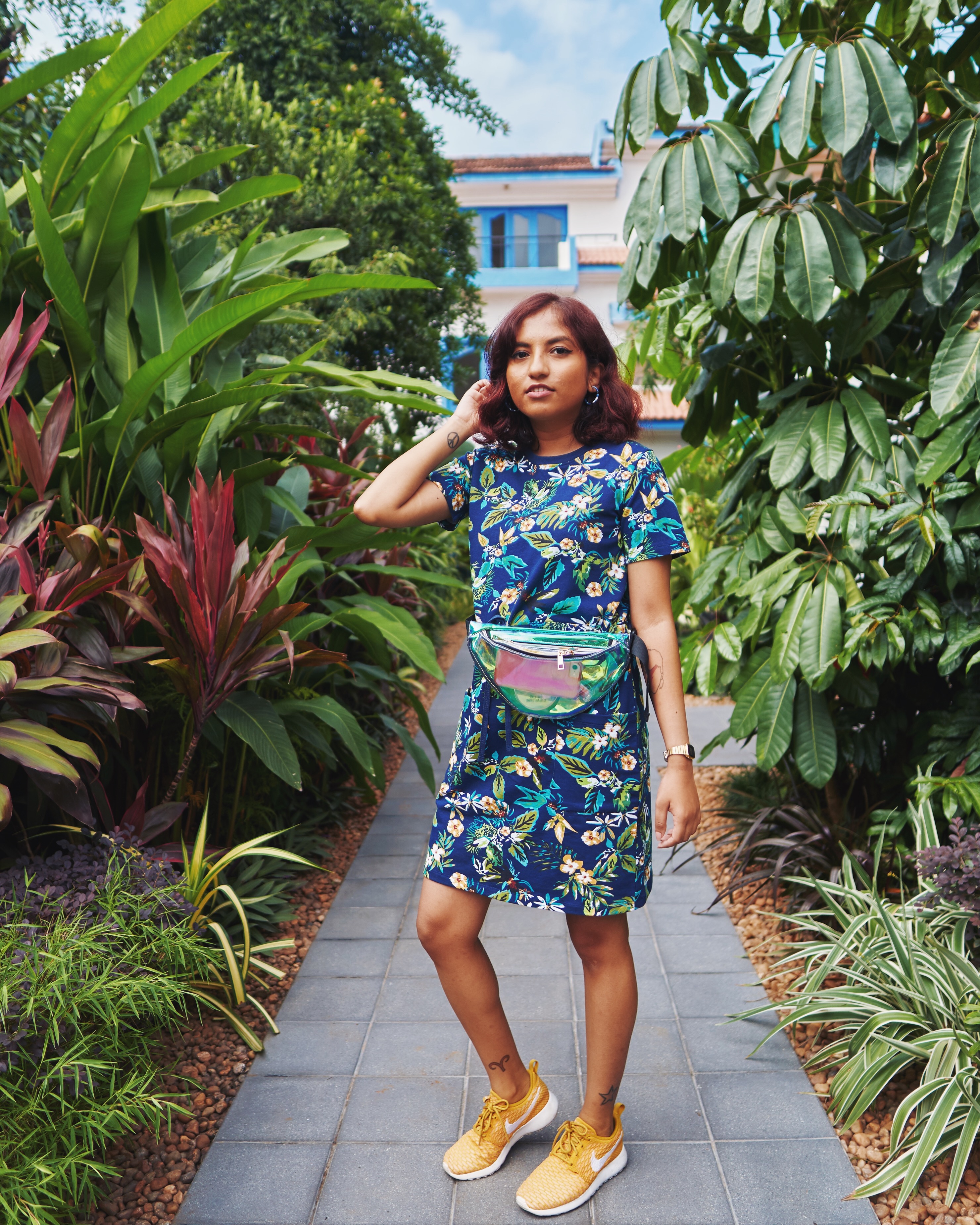 blend in | a laidback tropical vacation look