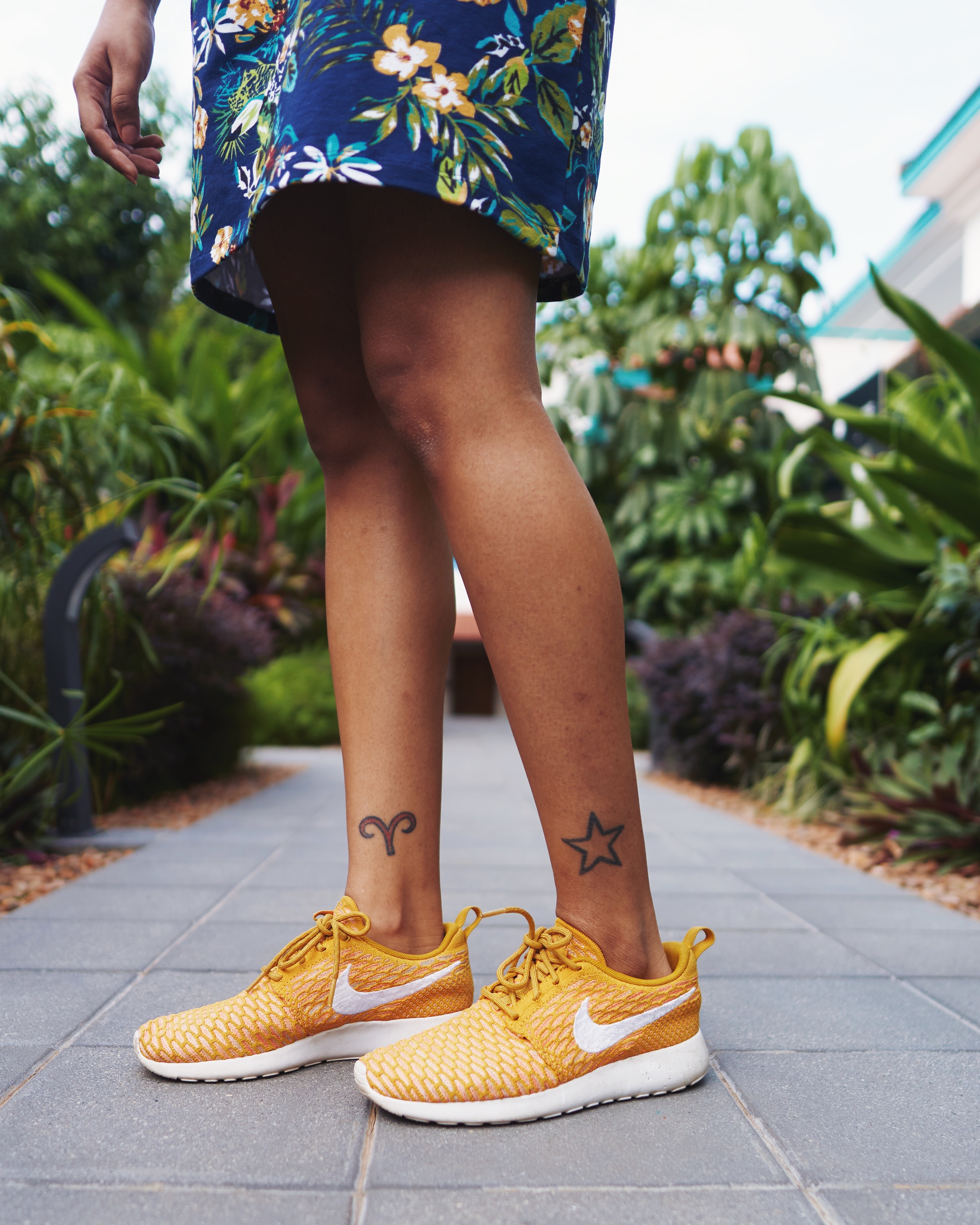 blend in | a laidback tropical vacation look