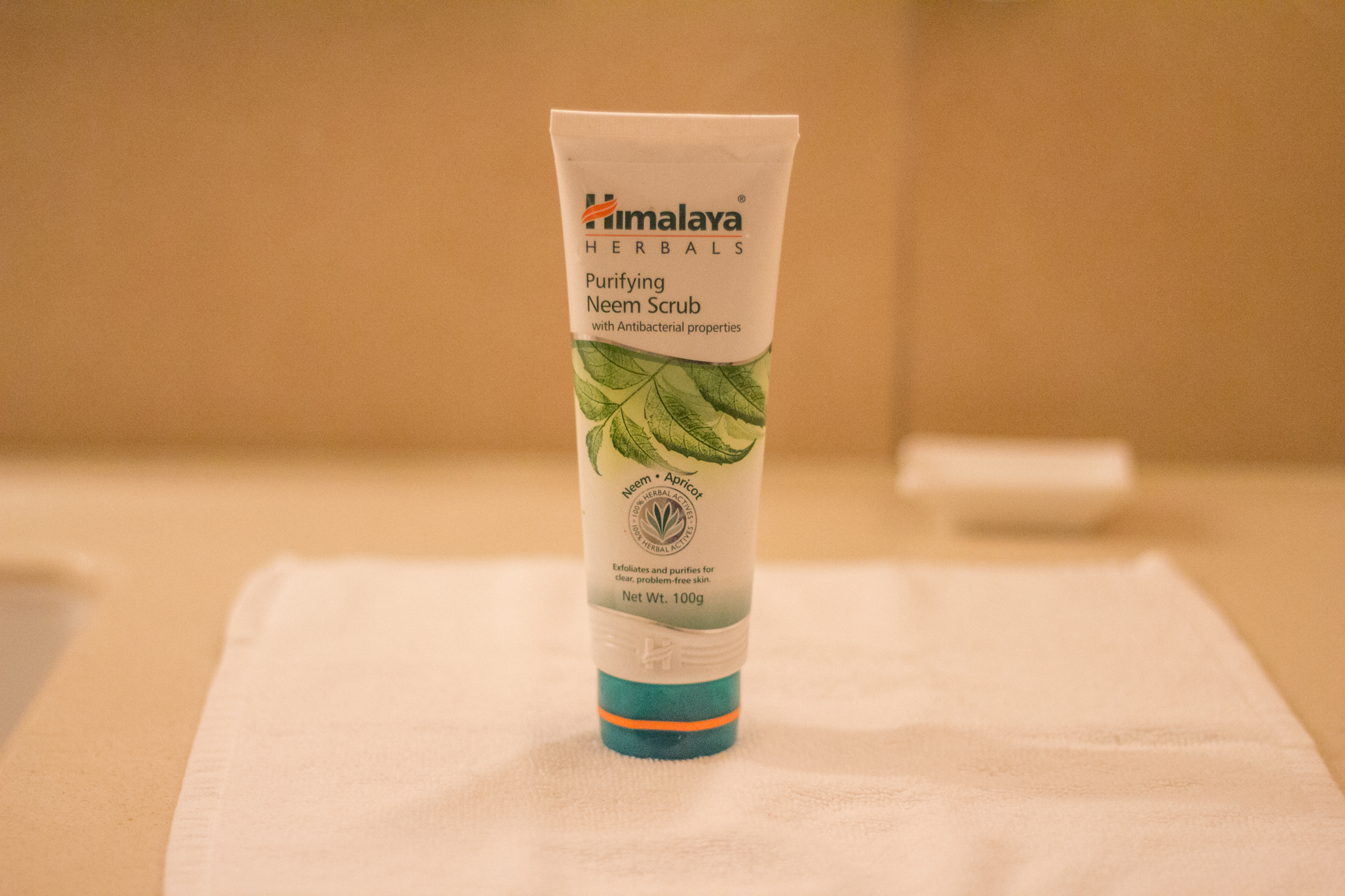 Himalaya Herbals Purifying Neem Scrub