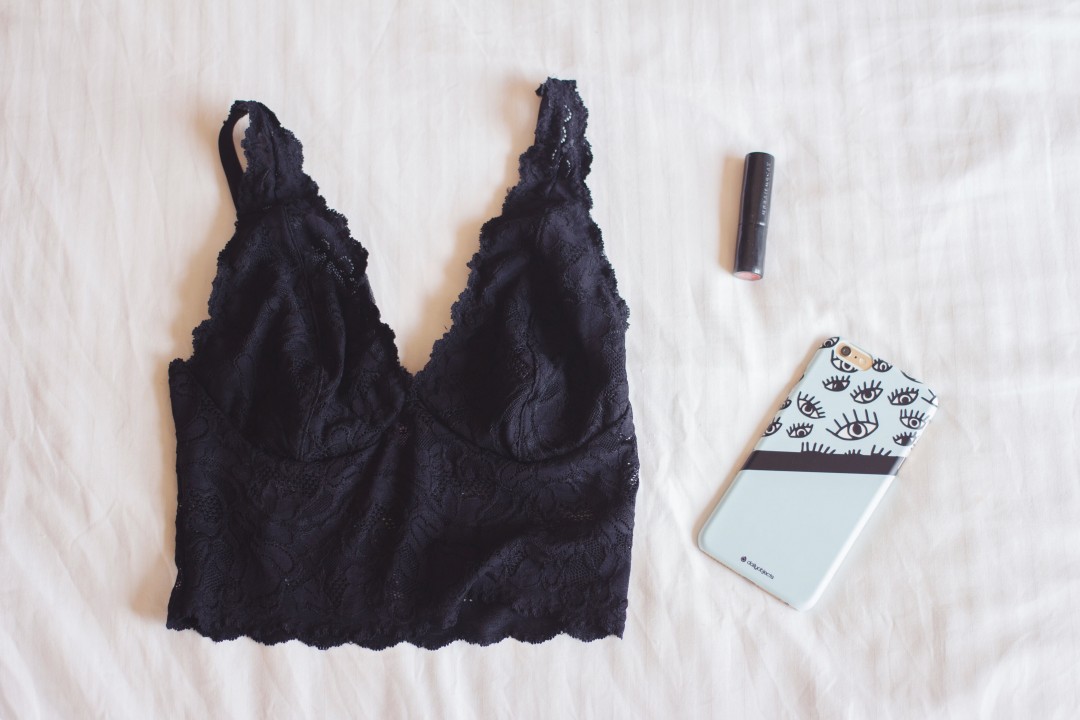 Lingerie Loves | Lace Brallette